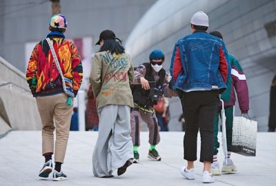 Đốt mắt với những bộ cánh 'kịch độc' tại Fashion Week Seoul và Tokyo 2018